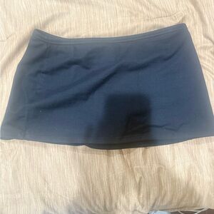 Set Active Low Rise Skort Onyx